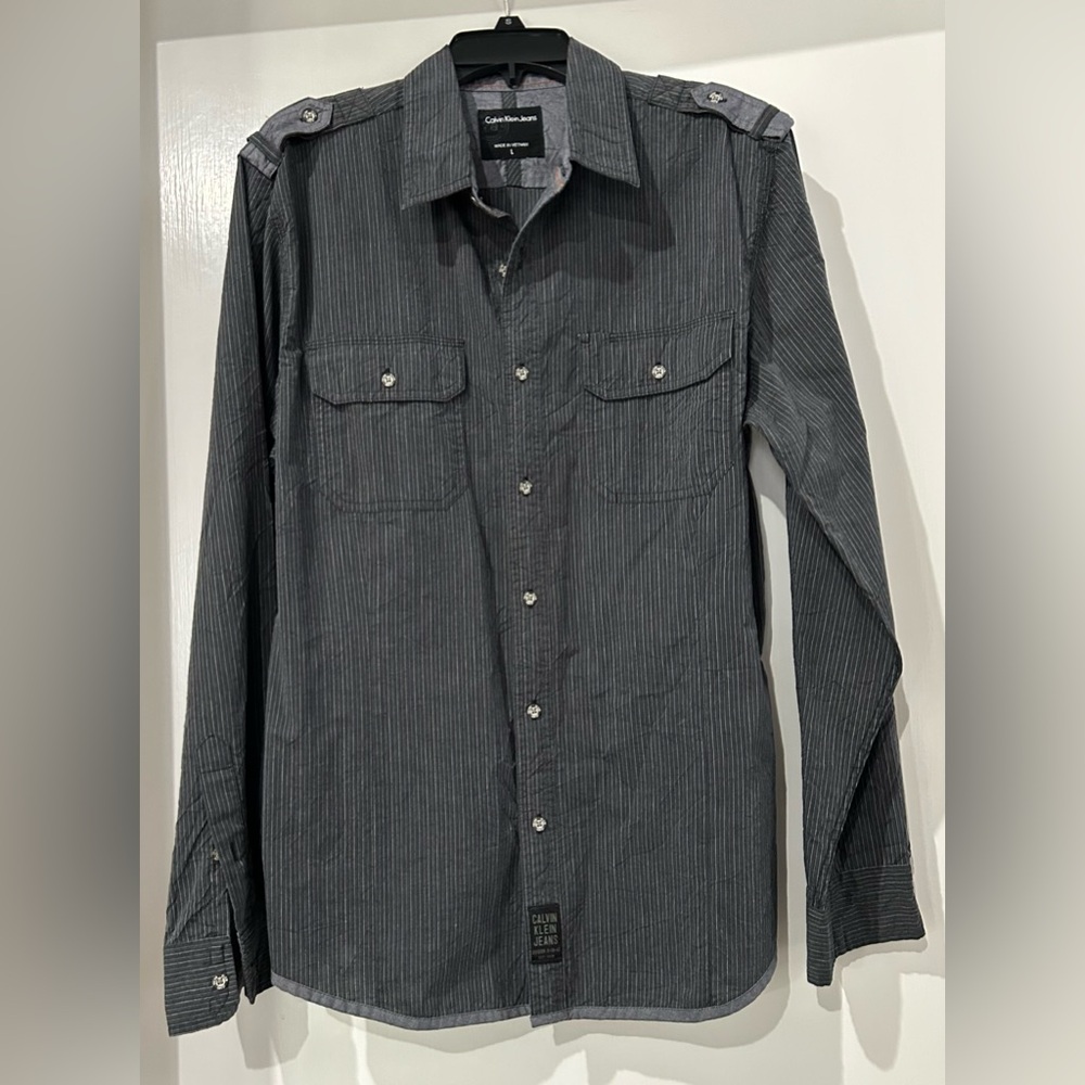 Calvin Klein men’s shirt large. Great condition.